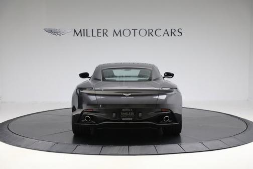 2019 Aston Martin DB11 V8