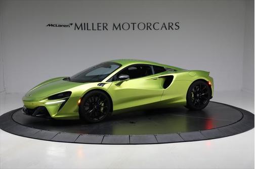 2024 McLaren Artura TechLux