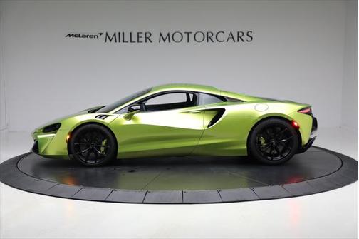 2024 McLaren Artura TechLux
