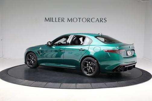 2024 Alfa Romeo Giulia Quadrifoglio