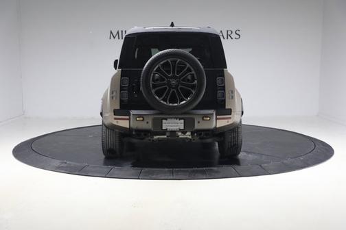 2025 Land Rover Defender P635 OCTA