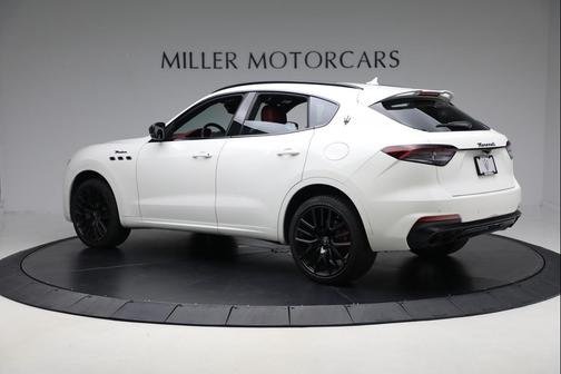 2022 Maserati Levante Modena