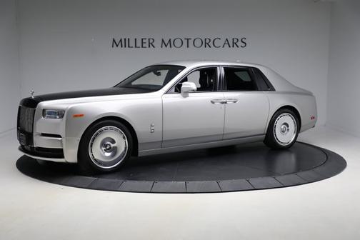 2023 Rolls-Royce Phantom Sedan