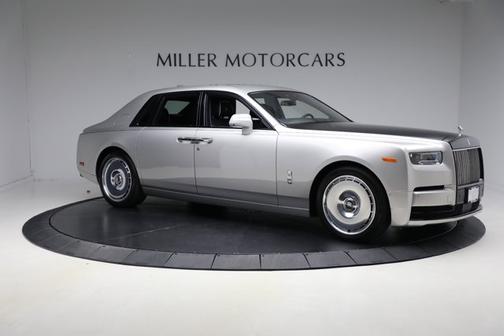 2023 Rolls-Royce Phantom Sedan