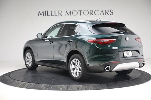2021 Alfa Romeo Stelvio Base