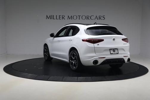2023 Alfa Romeo Stelvio Veloce AWD