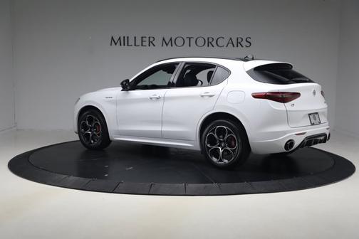 2023 Alfa Romeo Stelvio Veloce AWD