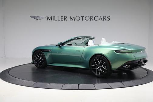2025 Aston Martin DB12 Volante