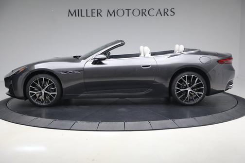 2026 Maserati GranCabrio Modena