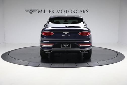 2025 Bentley Bentayga V8