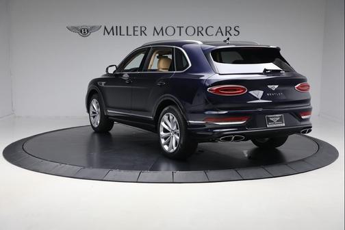2025 Bentley Bentayga V8