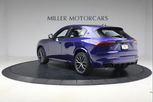 Blu Intenso Metallic 2026 Maserati Grecale Modena