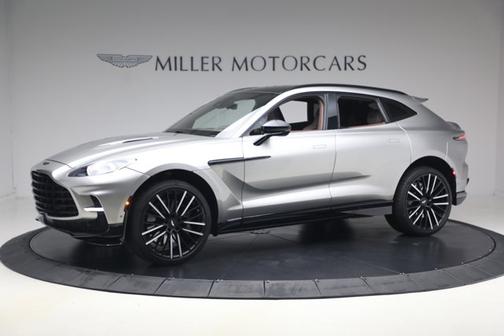 Aluminite Silver 2023 Aston Martin DBX 707