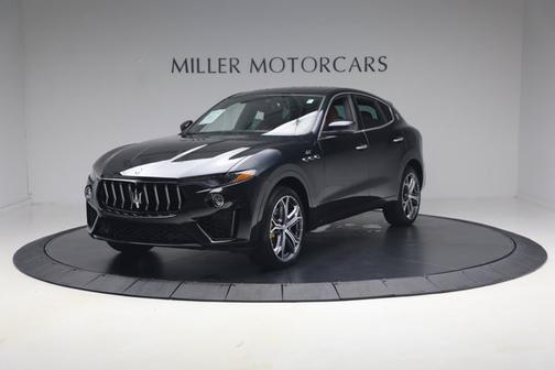 Nero Ribelle Metallic 2022 Maserati Levante GT