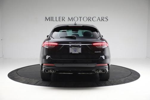 Nero Ribelle Metallic 2022 Maserati Levante GT
