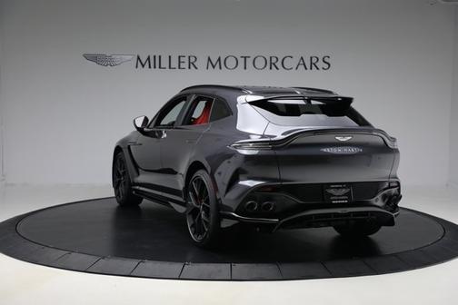 2025 Aston Martin DBX 707