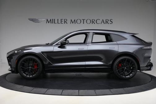 2025 Aston Martin DBX 707