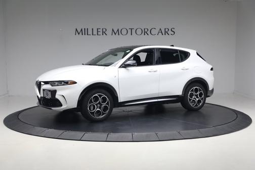 Milano White 2024 Alfa Romeo Tonale Ti EAWD
