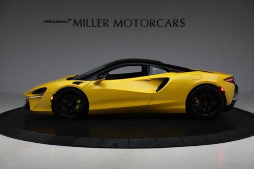 2024 McLaren Artura Coupe