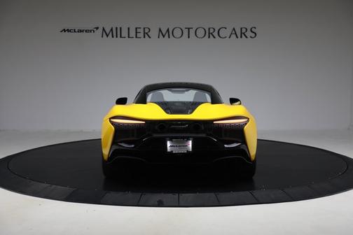 2024 McLaren Artura Coupe