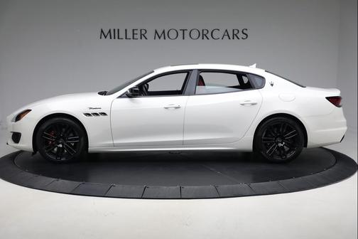 2022 Maserati Quattroporte Modena Q4