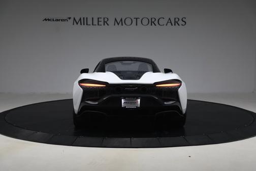 2023 McLaren Artura Coupe