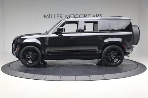 Santorini Black Metallic 2024 Land Rover Defender 110 V8