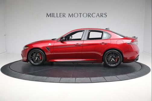 Rosso Etna 2024 Alfa Romeo Giulia Quadrifoglio