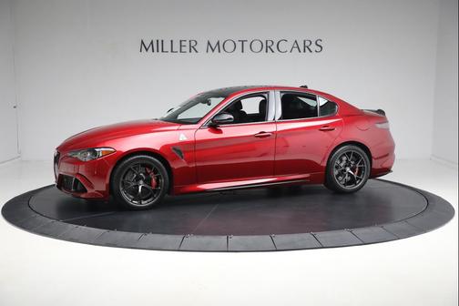 Rosso Etna 2024 Alfa Romeo Giulia Quadrifoglio