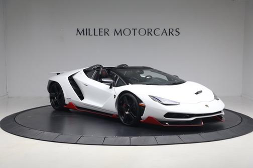 Bianco Pheme 2017 Lamborghini Aventador Roadster