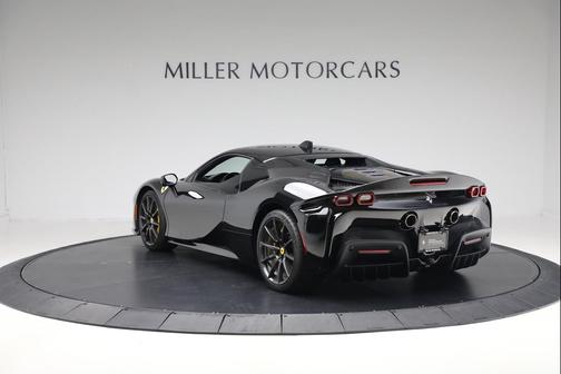 2022 Ferrari SF90 Stradale Coupe