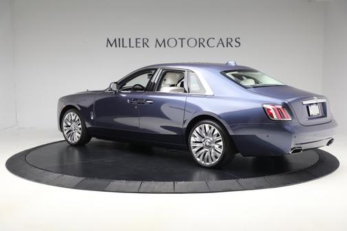 2025 Rolls-Royce Ghost Sedan