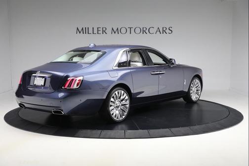 2025 Rolls-Royce Ghost Sedan