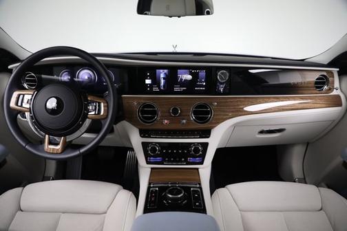 2025 Rolls-Royce Ghost Sedan