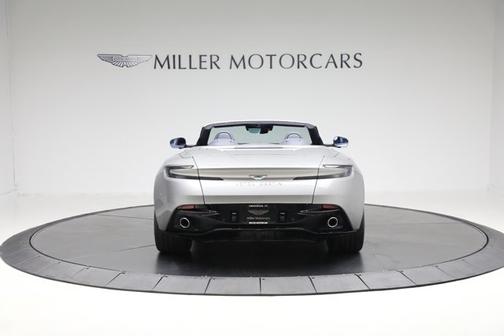 2025 Aston Martin DB12 Volante