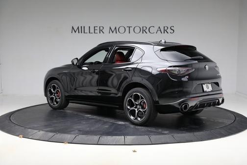 2025 Alfa Romeo Stelvio Sprint AWD