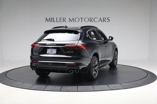 Nero Tempesta 2025 Maserati Grecale SUV
