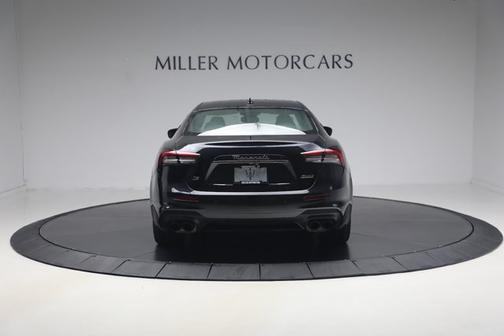 NERO RIBELLE 2023 Maserati Ghibli Modena Q4