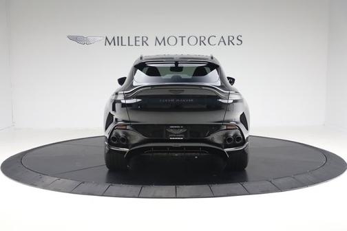 2025 Aston Martin DBX 707
