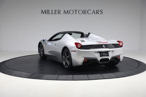 2015 Ferrari 458 Spider Base