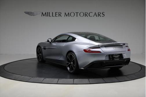 2014 Aston Martin Vanquish Coupe