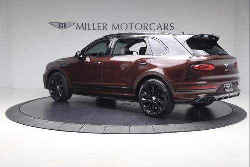 Black Crystal over Cricket Ball 2024 Bentley Bentayga Mulliner V8