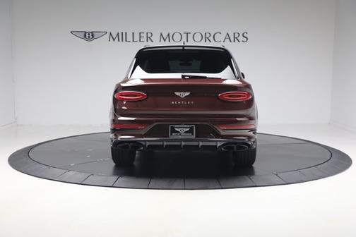Black Crystal over Cricket Ball 2024 Bentley Bentayga Mulliner V8