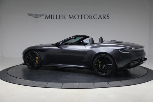 Q Epsilon Black 2026 Aston Martin DB12 Volante