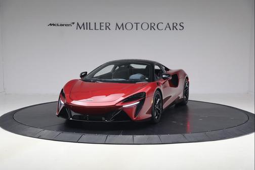 2023 McLaren Artura Performance