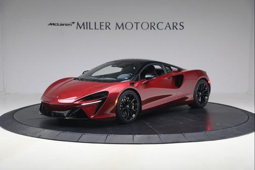 2023 McLaren Artura Performance