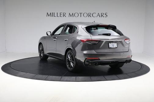 2022 Maserati Levante Modena