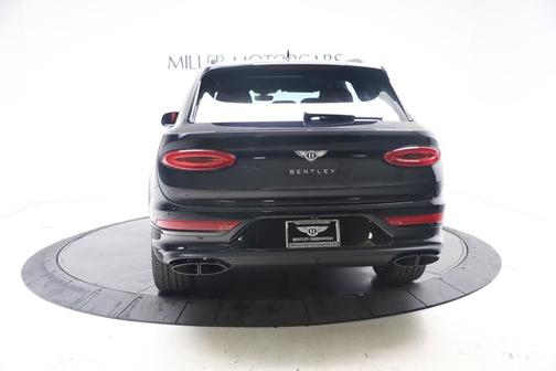 2025 Bentley Bentayga V8