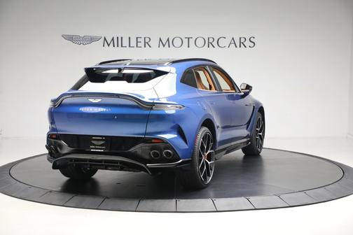 2025 Aston Martin DBX 707