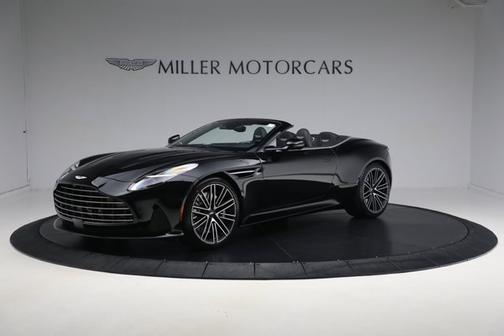 2025 Aston Martin DB12 Volante